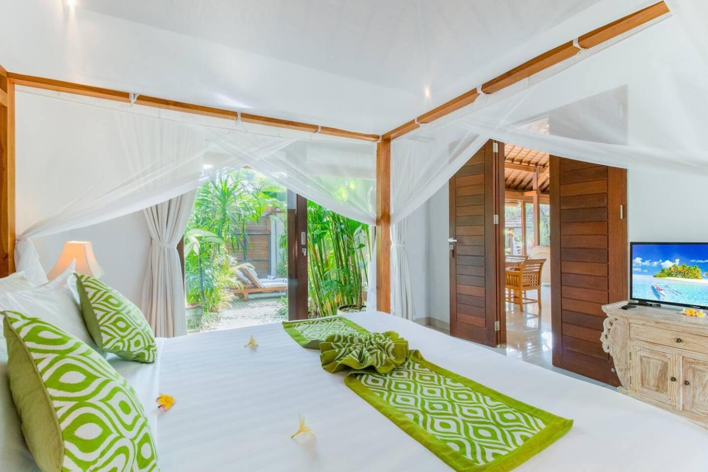 Heart Of Seminyak, 2Br, Sleeps 4, Walk To Bintang Villa Exteriör bild