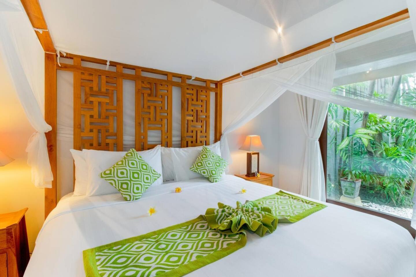 Heart Of Seminyak, 2Br, Sleeps 4, Walk To Bintang Villa Exteriör bild