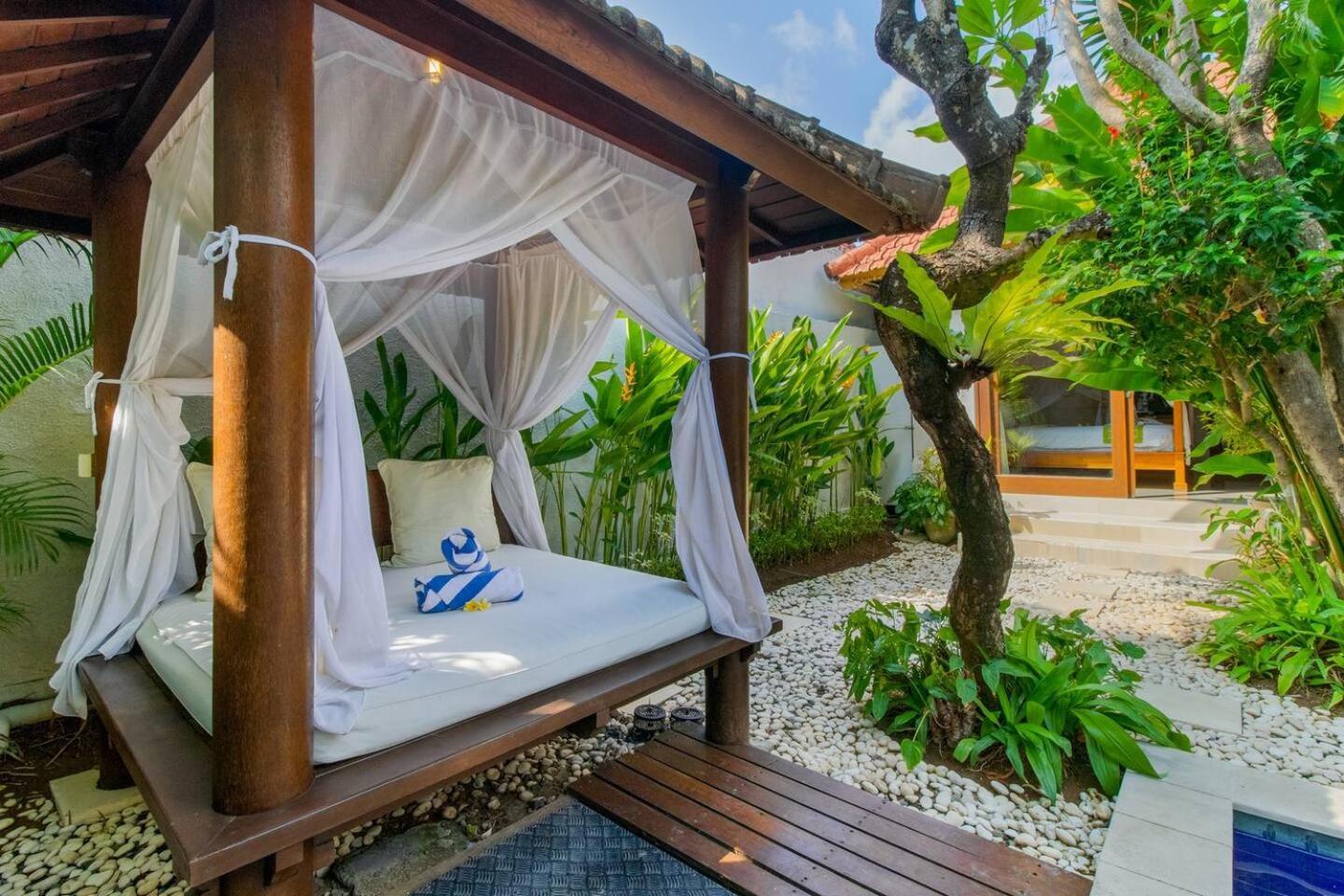 Heart Of Seminyak, 2Br, Sleeps 4, Walk To Bintang Villa Exteriör bild