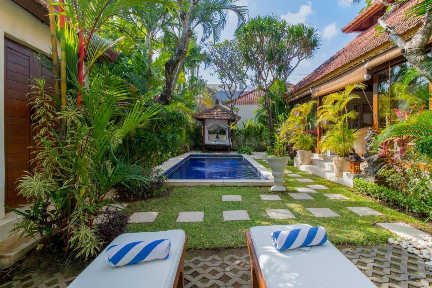 Heart Of Seminyak, 2Br, Sleeps 4, Walk To Bintang Villa Exteriör bild