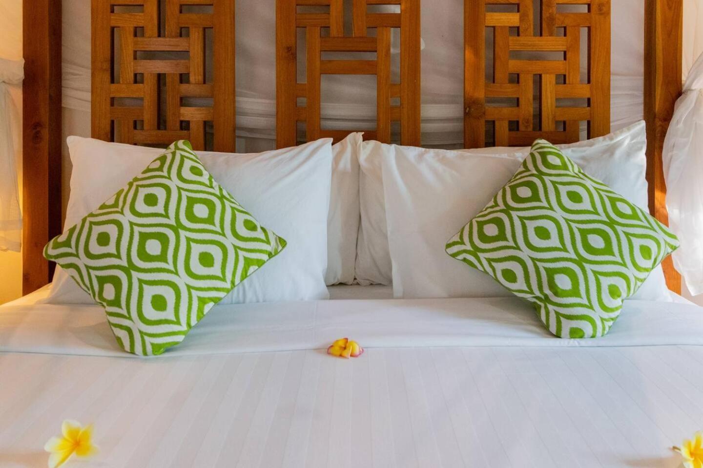 Heart Of Seminyak, 2Br, Sleeps 4, Walk To Bintang Villa Exteriör bild