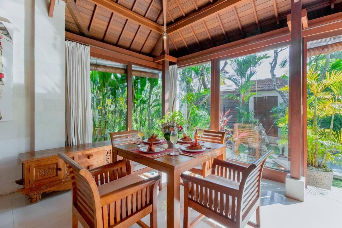Heart Of Seminyak, 2Br, Sleeps 4, Walk To Bintang Villa Exteriör bild